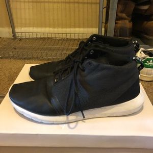 Men’s black nike leather shoes
